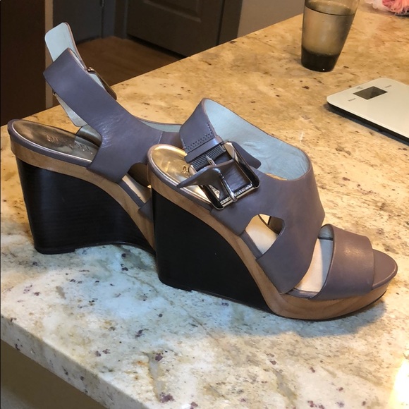 Michael Kors wedges - Picture 2 of 2